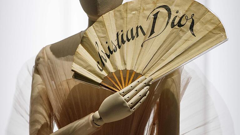 Designer der Träume: Figur in der Londoner Dior-Ausstellung.
