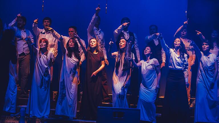 Kommt nach Bad Neustadt: der Kharkiv Lonely Hearts Choir aus der Ukraine. Kommt nach Bad Neustadt: der Kharkiv Lonely Hearts Choir aus der Ukraine.