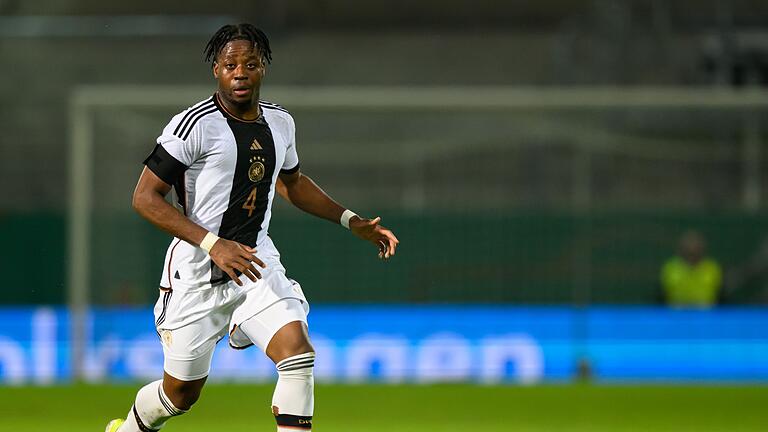Deutschland - Kosovo       -  Bright Akwo Arrey-Mbi will einen Sieg zum Abschluss der Qualifikation.