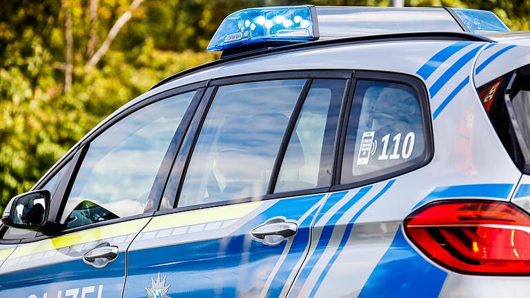 Die Kriminalpolizei Schweinfurt wurde zur Klärung eines Betriebsunfalls in Fuchsstadt hinzugezogen.       -  Die Polizeiinspektion Bad Kissingen bittet um Hinweise.