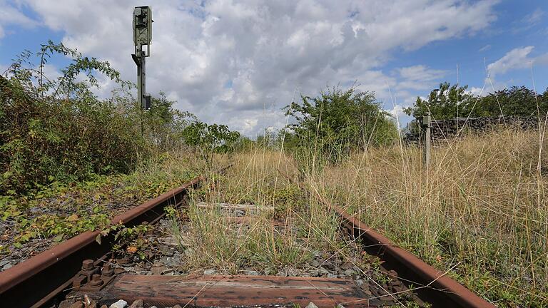 Stillgelegte Bahnstrecken       -  Die Union will die Nutzung von brachliegendem Bahngelände erleichtern. (Archivbild)