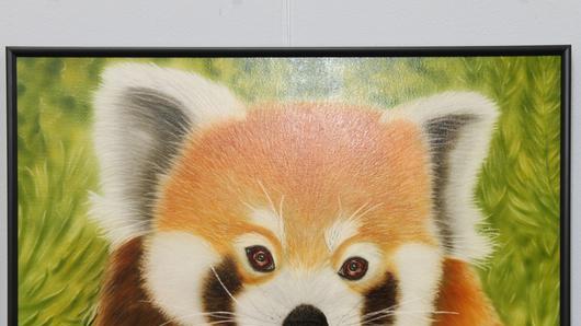 Mit der Airbrush-Technik kann extrem detailliert gearbeitet werden, wie das Beispiel des Motivs eines kleinen Pandabären zeigt.
