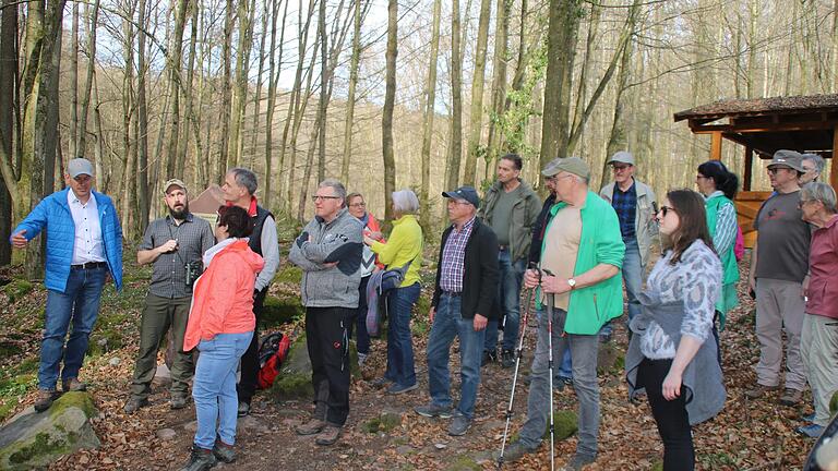 Exkursion im Wald an der Reither Mühle. - Exkursion im Wald an der Reither Mühle. Exkursion im Wald an der Reither Mühle. - Exkursion im Wald an der Reither Mühle.