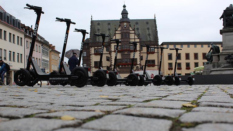E-Scooter sorgen in Schweinfurt nicht nur für Begeisterung. E-Scooter sorgen in Schweinfurt nicht nur für Begeisterung.