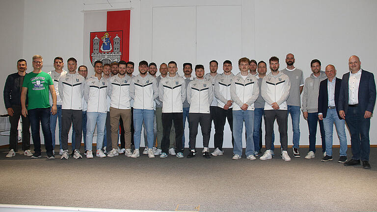 Sportlerehrung in Münnerstadt       -  Erfolgreich waren auch die Fußballer und Basketballer des TSV Münnerstadt.