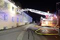Mehrere Menschen bei Brand in Seniorenheim verletzt       -  Nach Angaben der Feuerwehr mussten die Einsatzkräfte 63 Bewohnerinnen und Bewohner in Sicherheit bringen.