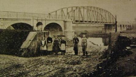 Die neue Mainbrücke zwischen Bergrheinfeld und Grafenrheinfeld wird in ihrer Konstruktion sehr stark an das erste Bauwerk aus dem Jahr 1901 erinnern.       -  Die neue Mainbrücke zwischen Bergrheinfeld und Grafenrheinfeld wird in ihrer Konstruktion sehr stark an das erste Bauwerk aus dem Jahr 1901 erinnern.