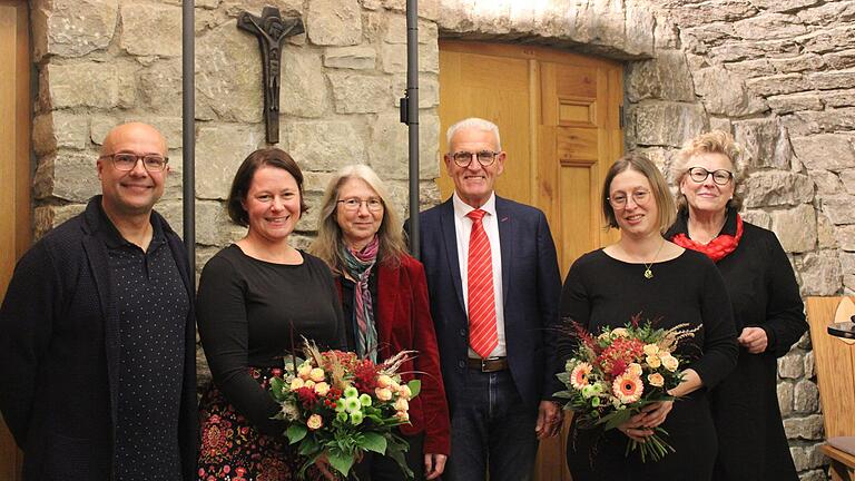 Im Bild von links: Markus Till, Anke Ecke, Helga Stockheimer-Fries, Bruno Altrichter, Sabrina Göpfert, Angelika Ochs