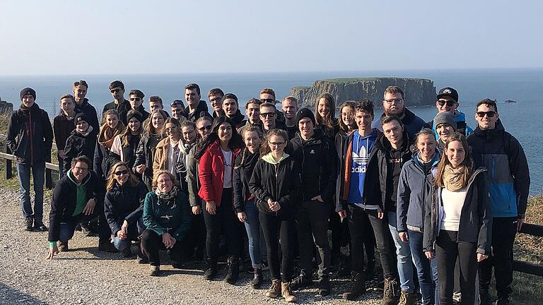 35 Schüler der FOS/BOS entdeckten Irland entlang der Küstenstraße Causeway Coastal Route.