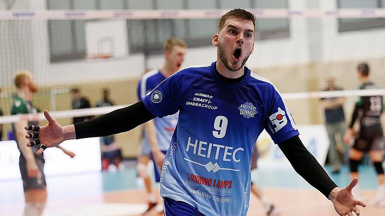 Heitec Volleys - Netzhoppers KW-Bestensee       -  Er schreit die Befreiung über den finalen Punktgewinn hinaus:  Tomas Halanda verwandelte den Matchball zum 3:2-Sieg der Heitec Volleys Eltmann gegen die Netzhoppers Königs Wusterhausen.