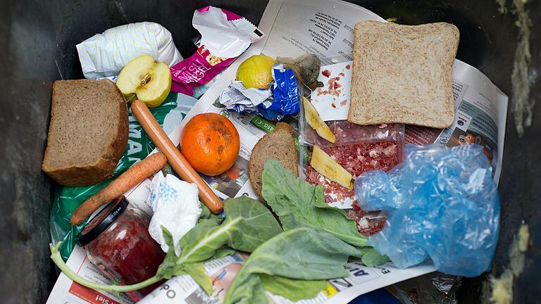 So sieht Lebensmittelverschwendung aus. Darunter landen allein 1,7 Millionen Tonnen Backwaren Jahr für Jahr in Deutschland auf dem Müll. Dagegen und damit für Nachhaltigkeit zum Beispiel in Bäckereien setzt sich das Würzburger Jungunternehmen&nbsp; Level3 ein.