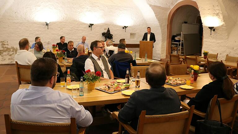 Beim Mai-Empfang der Stadt Lohr mit Bürgermeister Mario Paul berichteten Betriebs- und Personalräte über die Lage in ihren Unternehmen. Beim Mai-Empfang der Stadt Lohr mit Bürgermeister Mario Paul berichteten Betriebs- und Personalräte über die Lage in ihren Unternehmen.