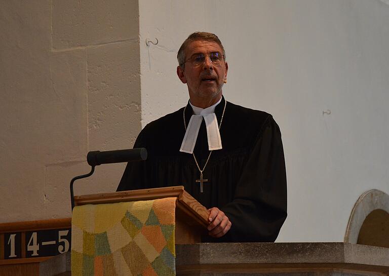 Zum letzten Mal auf der Kanzel in der Christuskirche: Dekan Dr. Matthias Büttner.