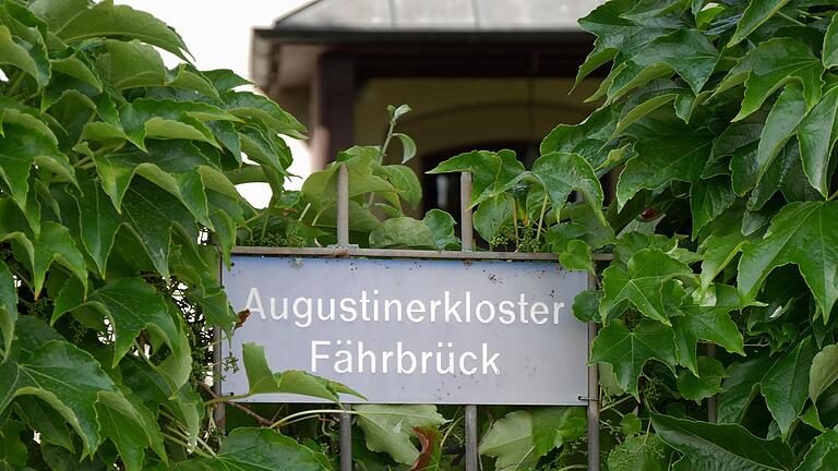 Ende August wird das Klostergebäude in Fährbrück leer stehen. Dann sind auch die beiden verbleibenden Patres ausgezogen.