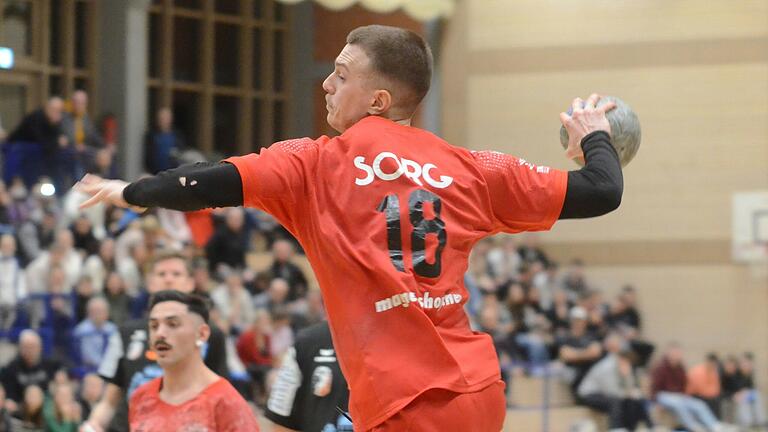 Handball-Bayernligist TSV Lohr (im Bild mit Rückraumspieler Jannik Schmitt) hat mit der TG Landshut die wohl stärkste Mannschaft der Klasse zu Gast. Handball-Bayernligist TSV Lohr (im Bild mit Rückraumspieler Jannik Schmitt) hat mit der TG Landshut die wohl stärkste Mannschaft der Klasse zu Gast.