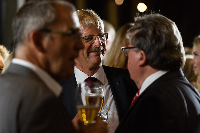 Nach einigen Reden gab es im Foyer des Kulturspeichers noch einen geselligen Teil. Foto: Daniel Peter