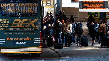 Gedränge: Der Fernbus-Markt ist umkämpft. Gedränge: Der Fernbus-Markt ist umkämpft.