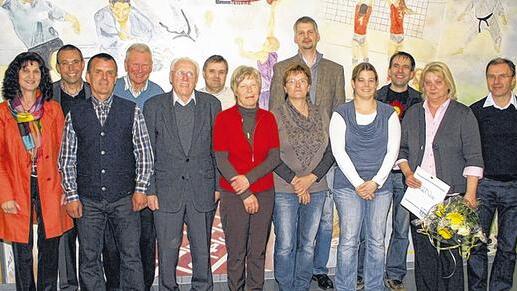 Ehre, wem Ehre gebührt: Bei der Jahresversammlung des Turnvereins Marktheidenfeld wurden langjährige Mitglieder und die Träger des Deutschen sowie Bayerischen Sportabzeichens 2011 geehrt.