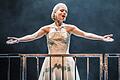 Das Publikum schmilzt dahin: Julia Steingaß als Evita in Meiningen.