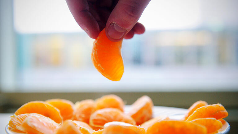 112052936.jpg       -  Schon Kinder bekommen gesagt, sie sollen viele Zitrusfrüche essen, um Vitamin C zu bekommen.