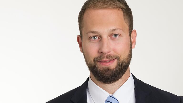 Sascha Genders von der Industrie- und Handelskammer (IHK) Würzburg-Schweinfurt. Sascha Genders von der Industrie- und Handelskammer (IHK) Würzburg-Schweinfurt. 