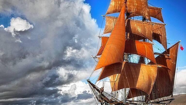 2015 Caledonian Canal Foto H       -  Mehr als 100 Jahre hat die &bdquo;Eye of the Wind&ldquo; schon hinter sich und war in dieser Zeit unter anderem Transportsegler, Fischkutter und Lastkahn.