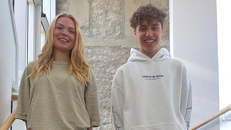 Als neue Kreisschülersprecherin wurde Emma Fasel gewählt und zu ihrem Vertreter Finn Günther. Als neue Kreisschülersprecherin wurde Emma Fasel gewählt und zu ihrem Vertreter Finn Günther.
