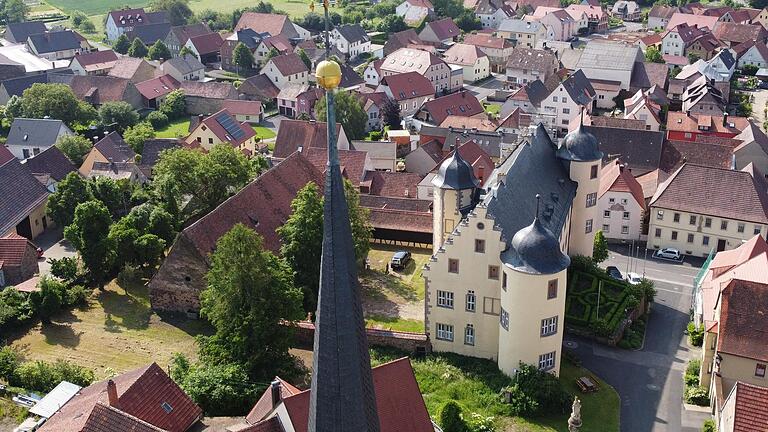 Die Sanierungsbereiche des Schlosses Oberschwarzach mit dem umliegenden Areal.