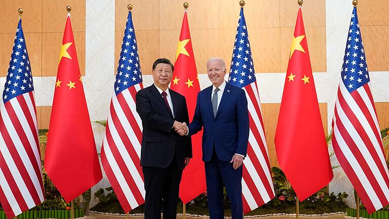 Xi Jinping und Joe Biden.jpeg       -  Im vergangenen Jahr kamen US-Präsident Joe Biden (r.) und der chinesische Staatschef Xi Jinping beim G20-Gipfel zusammen.