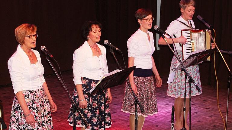 Die Gruppe Kaufmannsware begeisterte in Trappstadt.