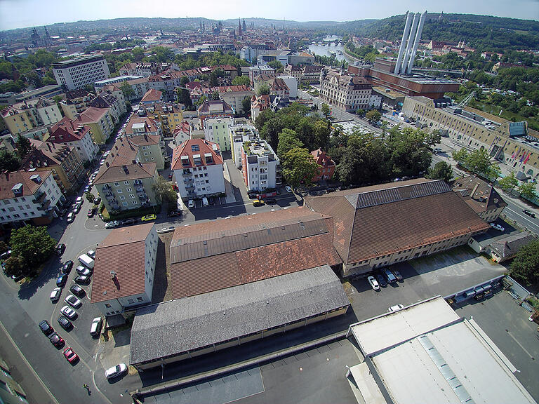 Blick auf die Frankenhalle. Blick auf die Frankenhalle.