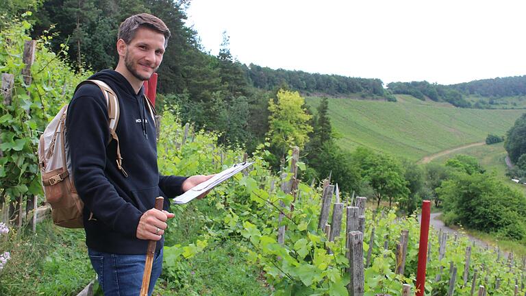 Unterwegs in idyllischer Umgebung: Main-Post-Redakteur Simon Snaschel.