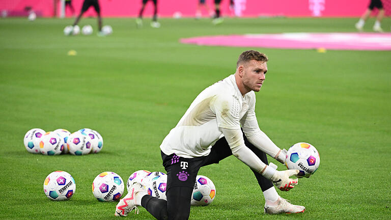 Bayern München - Bayer Leverkusen.jpeg       -  Dieser Mann wird das Tor des FC Bayern im Pokalspiel in Münster hüten: Daniel Peretz bekam von Trainer Thomas Tuchel eine Startelfgarantie ausgesprochen.