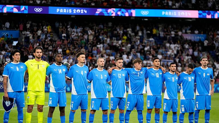 Paris 2024 - Mali - Israel       -  Als vor dem Spiel Israels Hymne gespielt wurde, gab es im Stadion Pfiffe.