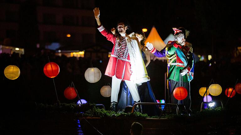 Auf den Programmpunkt 'Die Saale brennt' müssen Besucherinnen und Besucher des Rakoczy-Festes in Bad Kissingen 2024 verzichten. Stadt und Staatsbad haben sich etwas Neues ausgedacht.