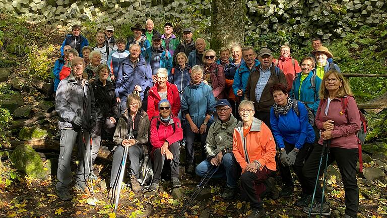 Gruppenbild an den Basaltsäulen.