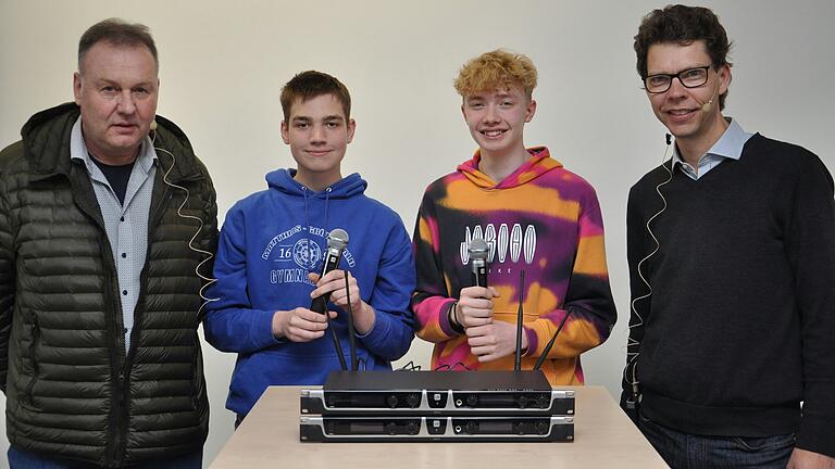 Das Bild zeigt von links:&nbsp; Sebastian Gerstenkorn, Hendrik Ulsamer, Maximilian Köstner und Felix Krüger.