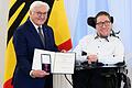 Der Würzburger Julian Wendel wurde von Bundespräsident Frank-Walter Steinmeier im Schloss Bellevue mit dem Verdienstorden der Bundesrepublik Deutschland ausgezeichnet.