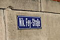 Die Nikolaus-Fey-Straße in Karlstadt. Anwohnerinnen und Anwohner würden den Namen gern behalten.
