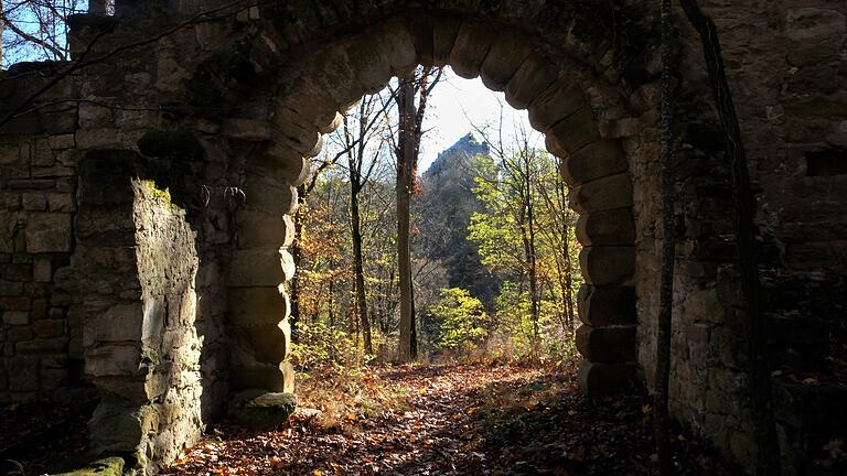 Der Landschaftsgarten Bettenburg ist der ideale Ort, um Gartenkunst und Natur in vollen Zügen zu genießen.