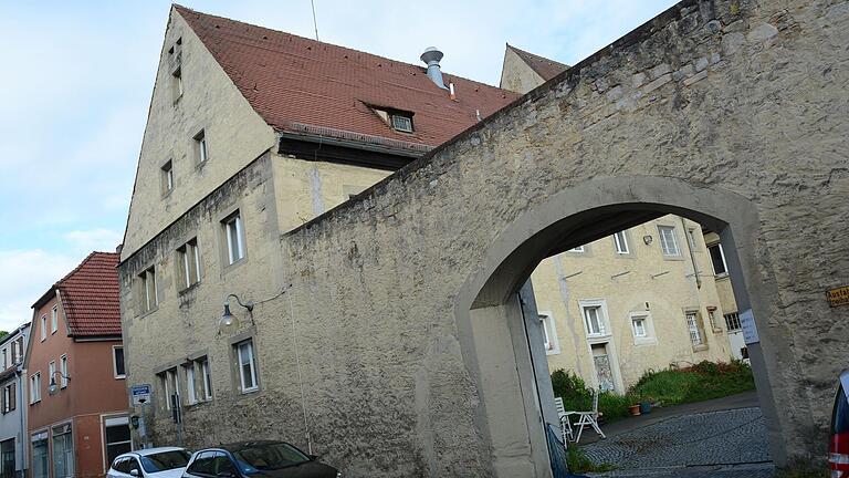 Fronhof, Amtskellerei, Gefängnis und dann? Was mit dem historischen Gebäude in Bad Neustadt passiert, ist derzeit noch völlig unklar.