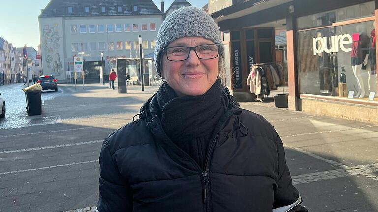 Heike Böhm (56) aus Bad Neustadt ist mit der Parksituation in Bad Neustadt zufrieden. Heike Böhm (56) aus Bad Neustadt ist mit der Parksituation in Bad Neustadt zufrieden. 
