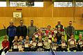 Die vier besten Mädchen und Jungen jeder Altersklasse und hinten von links: Josef van Eckert, 1. Vorsitzende Tischtennisclub Mellrichstadt e.V., Peter Suckfüll (Vertreter aus der Kommunalpolitik), Marcel, Steinrichter (Martin-Pollich Gymnasium); hinten von rechts: Bastian Reukauf (Udo-Lindenberg-Mittelschule), Christian Schmitt (Ignaz-Reder-Realschule).