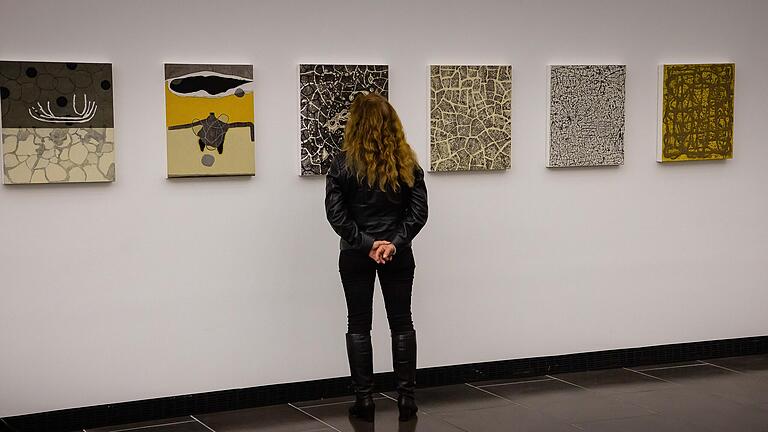 In der Kunsthalle Schweinfurt wurde die Ausstellung 'Was macht der Vogel mit der Linie?' eröffnet. In der Kunsthalle Schweinfurt wurde die Ausstellung 'Was macht der Vogel mit der Linie?' eröffnet. 