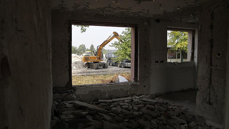 In den früheren amerikanischen Wohngebieten wie hier Askren Manor laufen die Arbeiten für die Neugestaltung des Bellevue getauften, neuen Stadtteils mit Wohnungen auf Hochtouren.