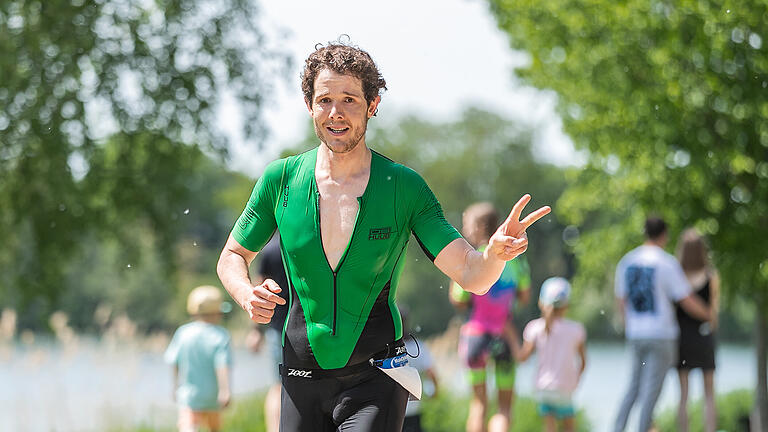 Rund 400 Teilnehmer beim 1. MainCity Triathlon nach 22 Jahren am Sonntag 15.05.22 am wunderschönen Baggersee in Schweinfurt.