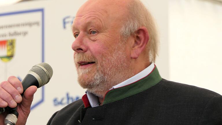 Kreisobmann Adolf Müller freute sich über den sehr großen Zuspruch zum Kreissiebenertag in Geusfeld.