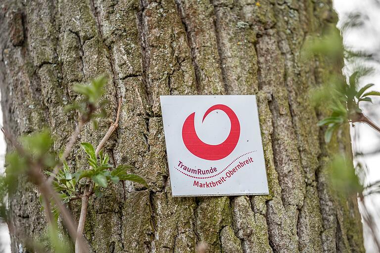 Das Tourenlogo der Traumrunde Marktbreit-Obernbreit im Kitzinger Land. Das Tourenlogo der Traumrunde Marktbreit-Obernbreit im Kitzinger Land. 