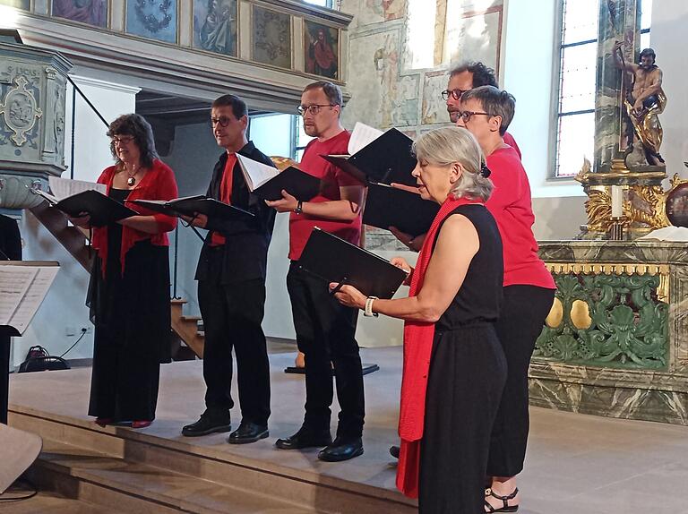 Das Ensemble 'Melodies' beim Konzertabend der Gesangsoase. Das Ensemble 'Melodies' beim Konzertabend der Gesangsoase. 
