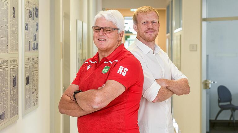 Schulter an Schulter in schwierigen Zeiten: Roland Sauer (links) und Steffen Liebler, die Geschäftsführer des Handball-Zweitligisten DJK Rimpar Wölfe und des Basketball-Bundesligisten s.Oliver Würzburg.